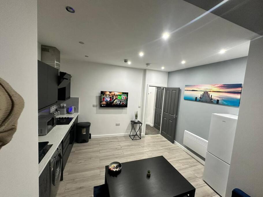 Luxurious 2 Bedroom Flat Beeston Hill Ngoại thất bức ảnh